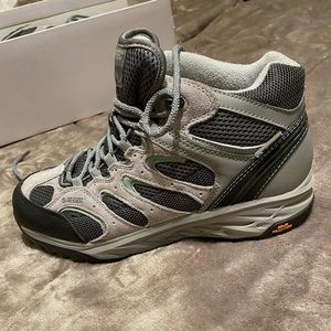 HI-TEC Hiking Boots
